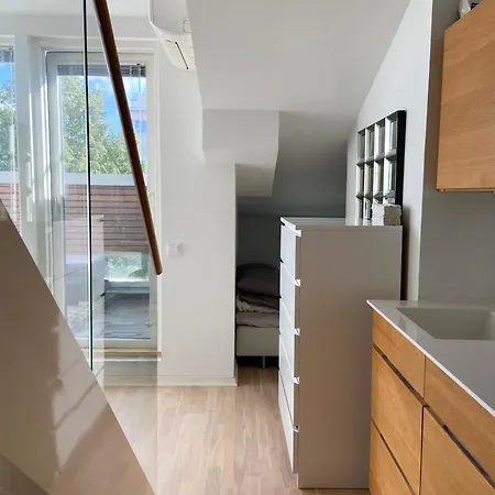 Elegant Penthouse Loft - Center Apartamento